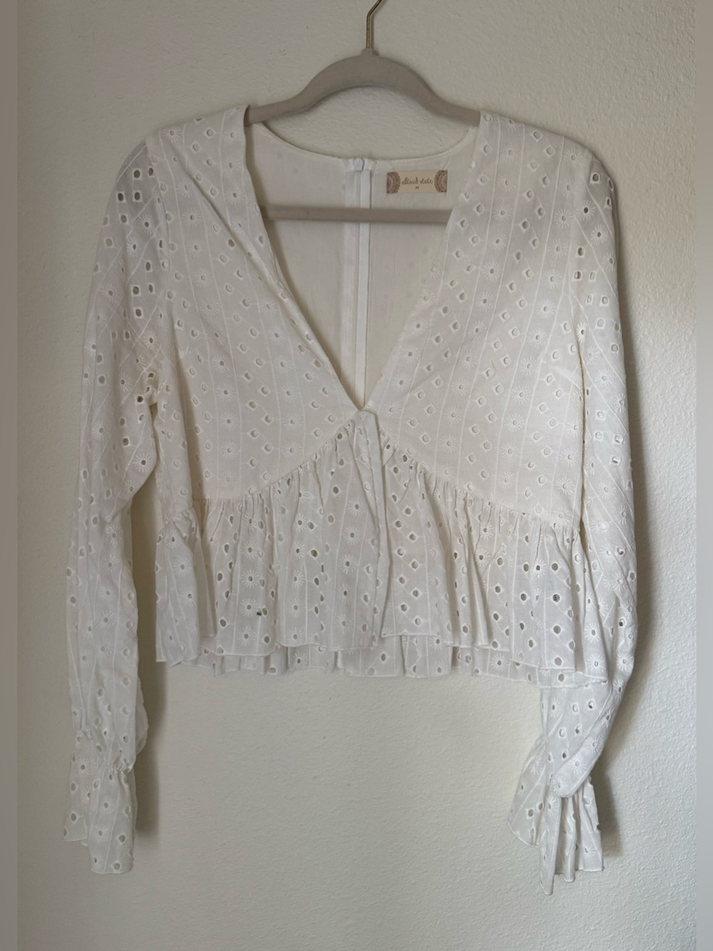 Altar’d State White Eyelet V-Neck Peplum Blouse - Size Medium